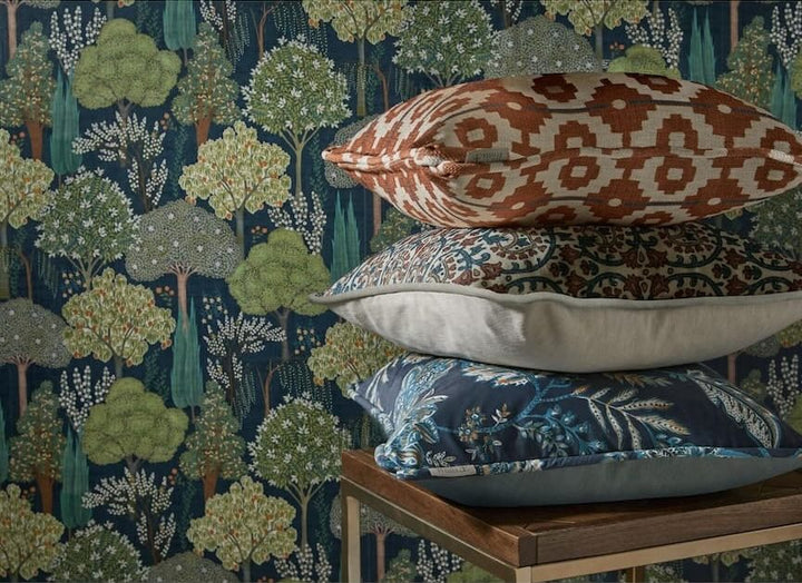 Esselle Persian Oasis Navy/Green Wallpaper