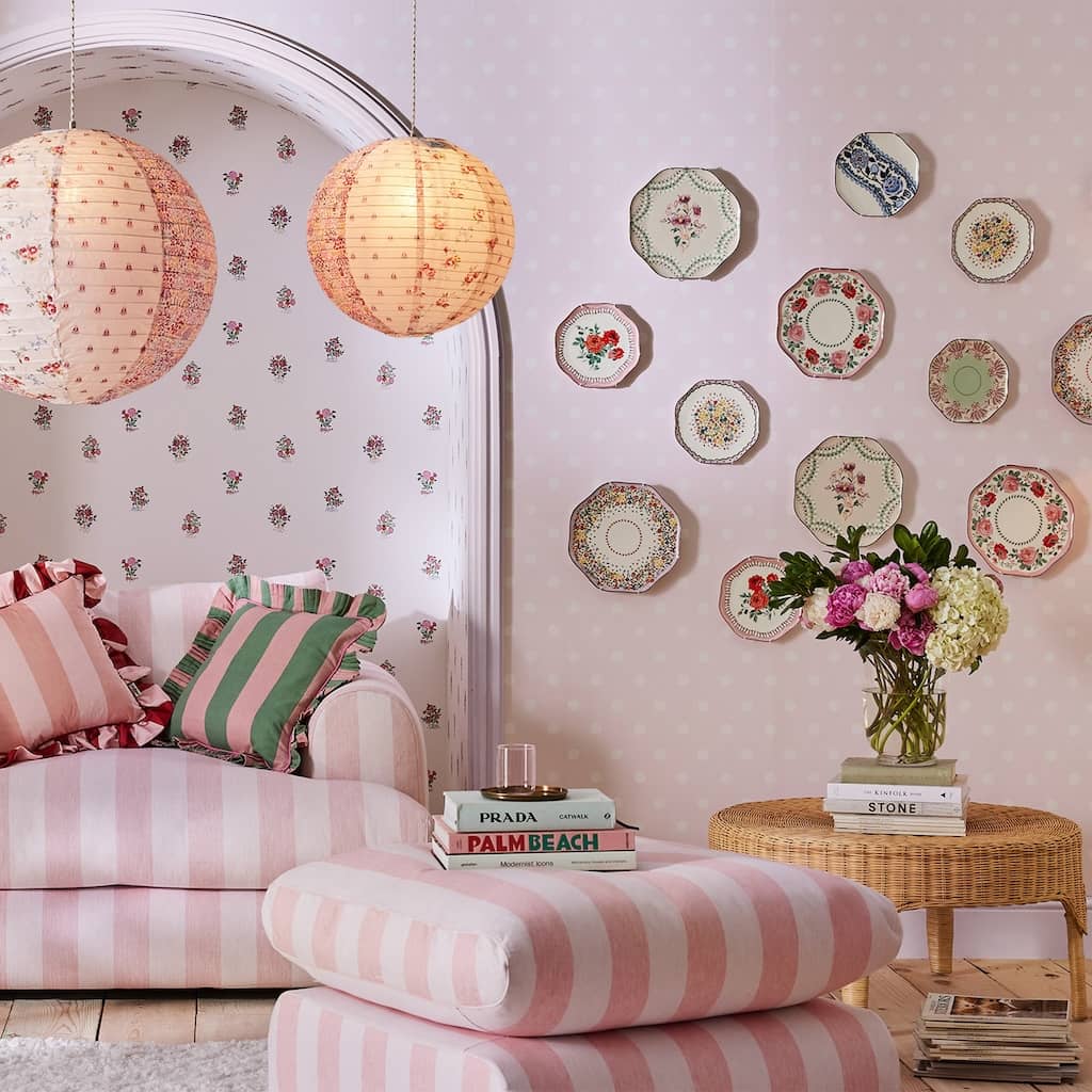 125520 - Cath Kidston - Cath Kidston Button Spot Pink Wallpaper - Decor Warehouse