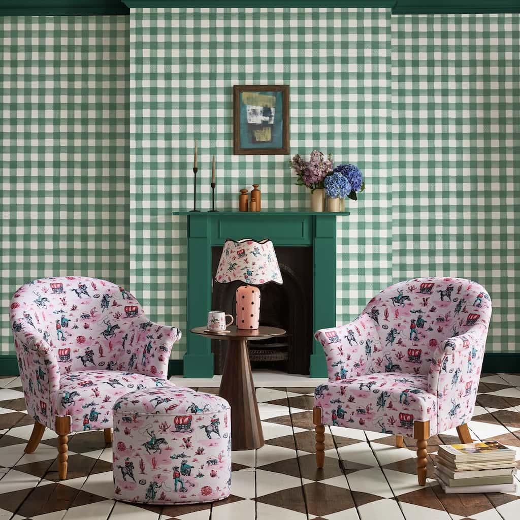 125516 - Cath Kidston - Cath Kidston Painted Gingham Green Wallpaper - Decor Warehouse