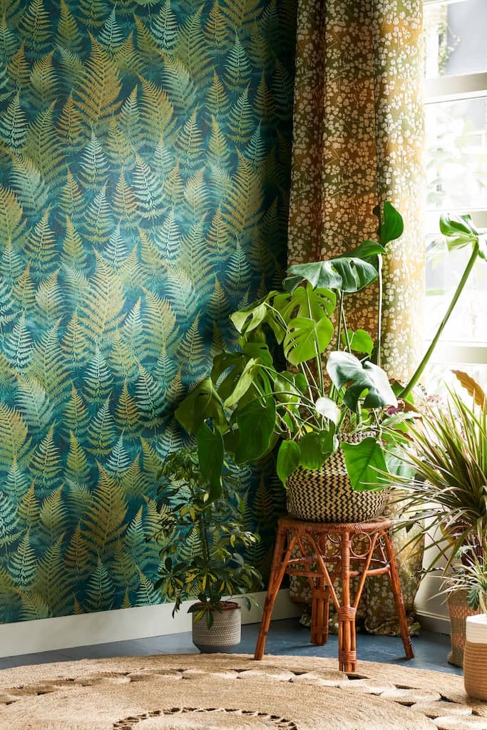 120386 - Clarissa Hulse - Clarissa Hulse Woodland Fern Emerald Wallpaper - Decor Warehouse