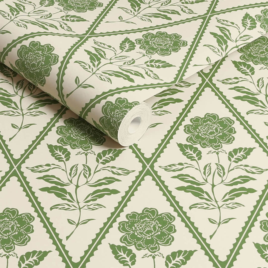 128911 - Joules - Joules Juliet Floral Print Cream & Green Wallpaper - Decor Warehouse