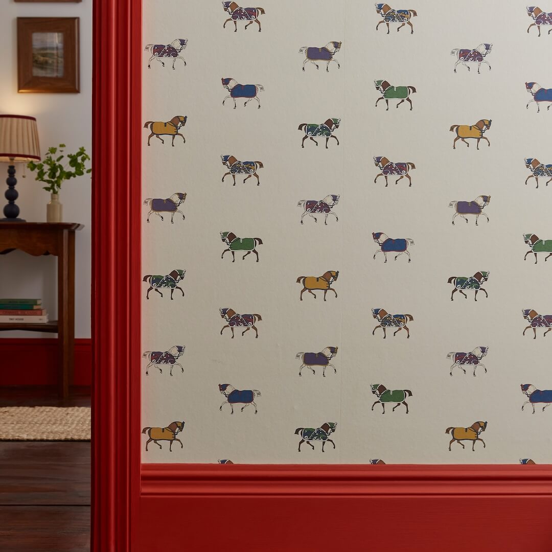 128905 - Joules - Joules Regal Horse Print Cream / Multi Wallpaper - Decor Warehouse