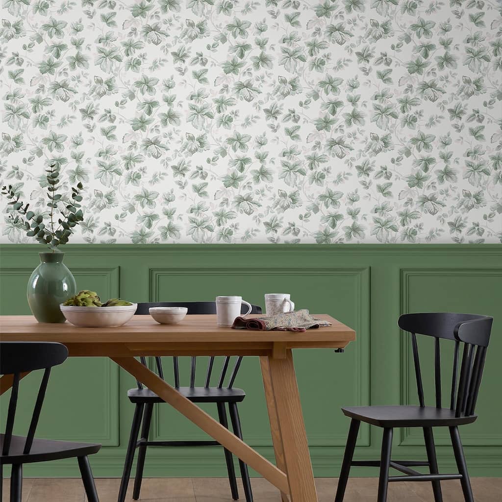 118202 - Laura Ashley - Laura Ashley Matt Emulsion Wall & Ceiling Paint - Fresh Green - Decor Warehouse