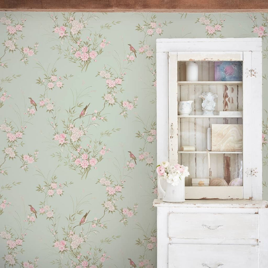 125120 - Shabby Chic by Rachel Ashwell - Shabby Chic by Rachel Ashwell Bird Chinoiserie Green Wallpaper - Decor Warehouse