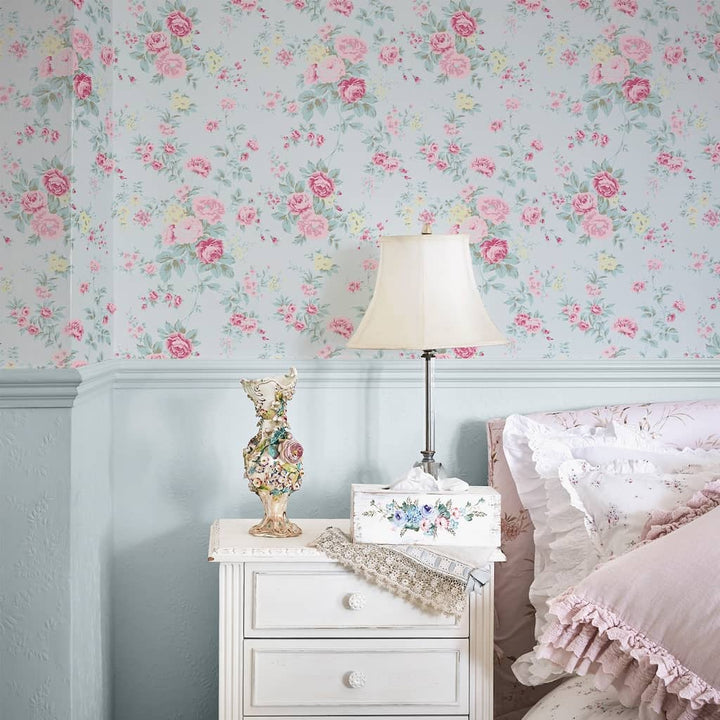 125133 - Shabby Chic by Rachel Ashwell - Shabby Chic by Rachel Ashwell Wild Flower Blue Wallpaper - Decor Warehouse