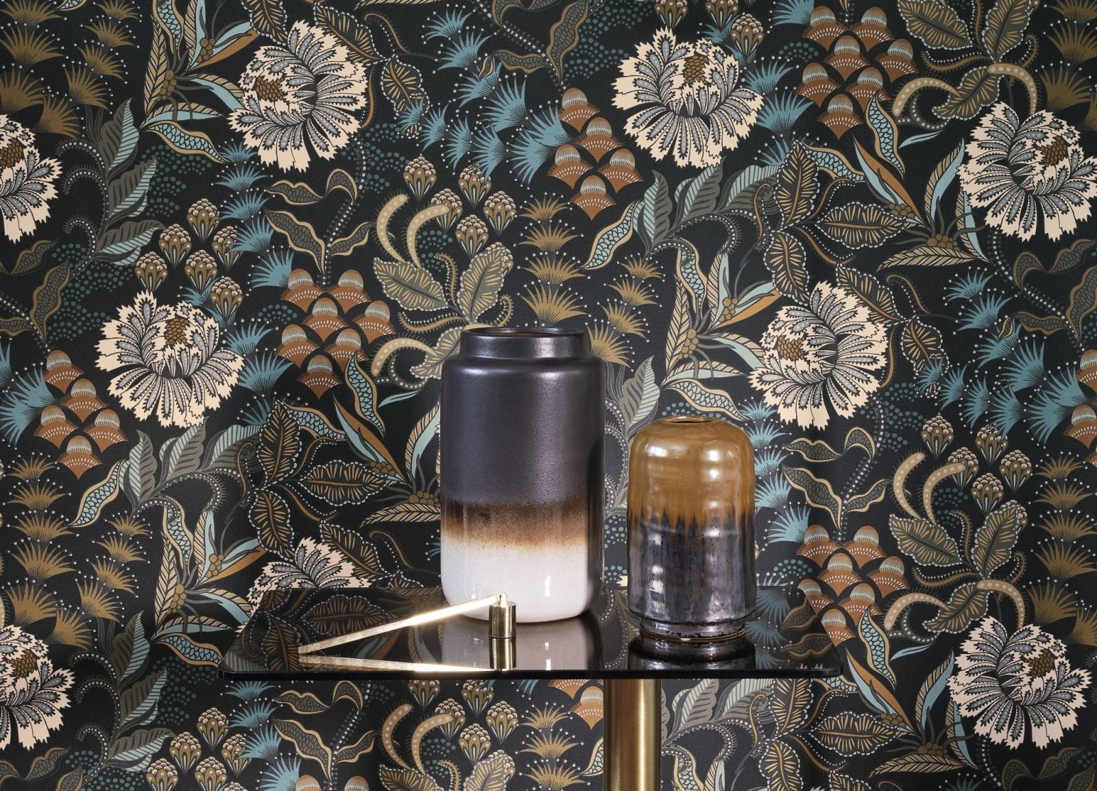 DERB89289754-Casadeco-Casadeco Derby Bloomsbury - Noir Reglisse Wallpaper-Decor Warehouse